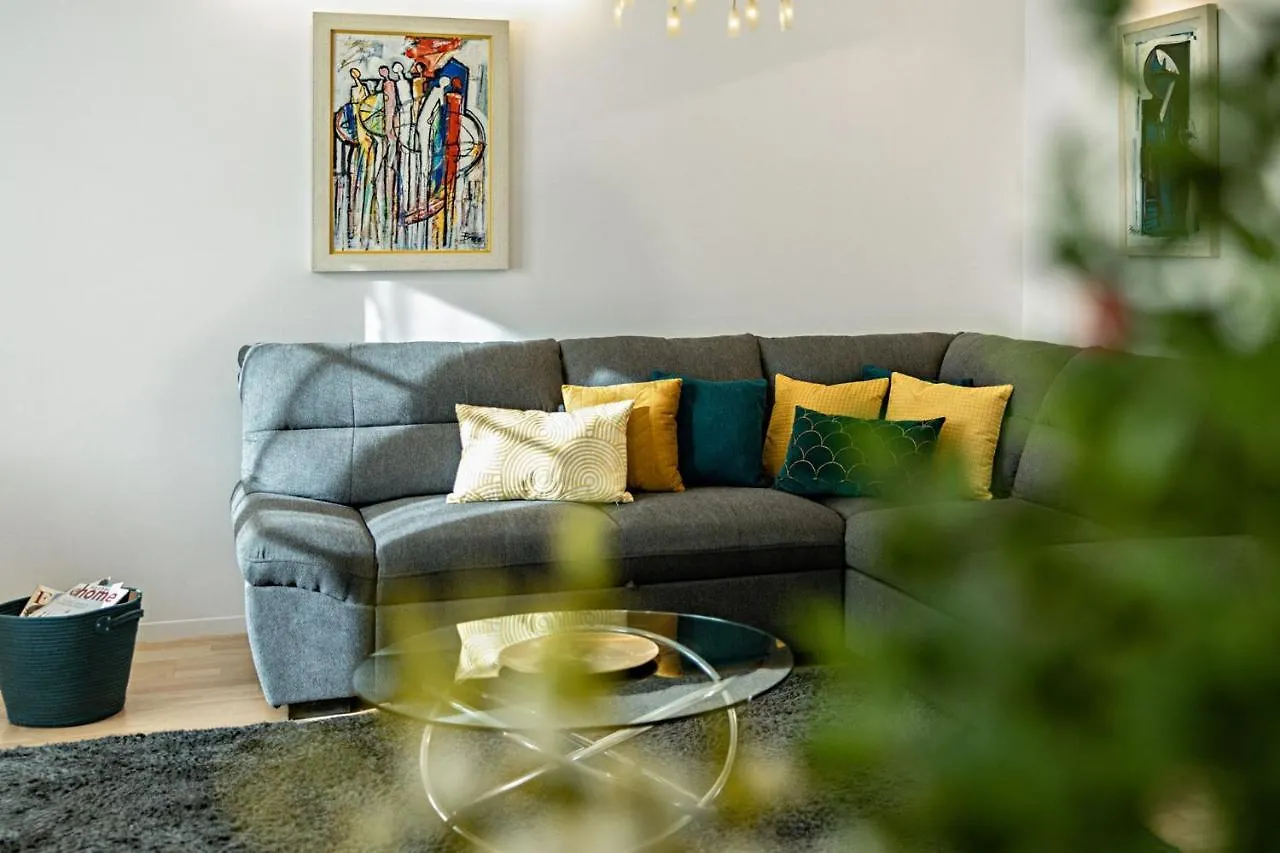 Eltz By Aula Apartment Split