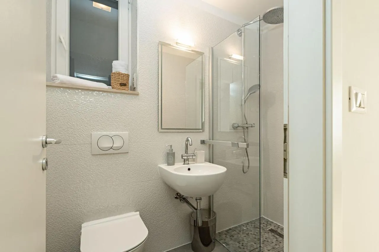 Eltz By Aula Apartment Split